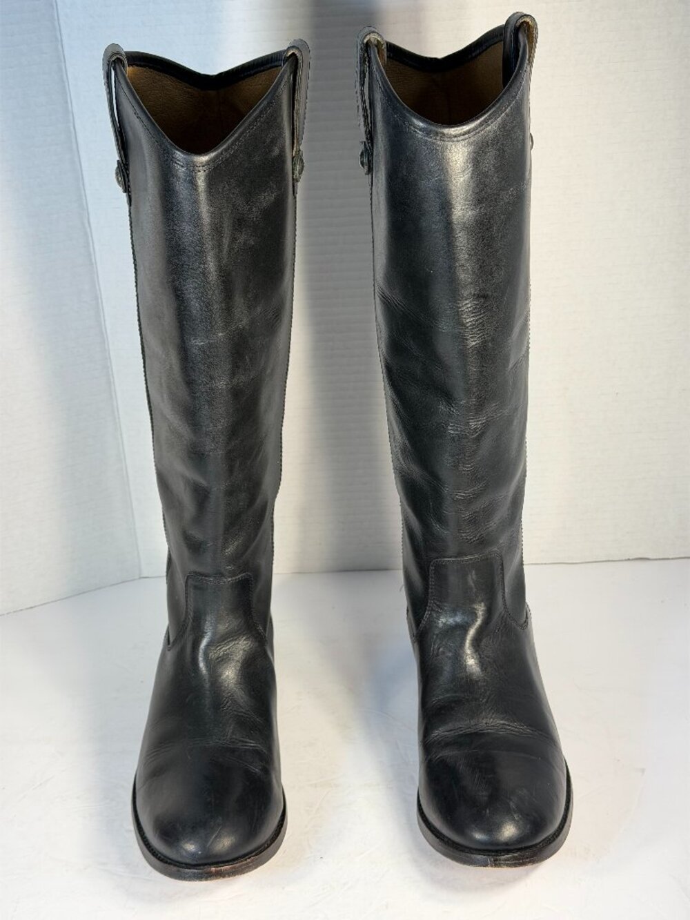 Women's Black leather size 8.5 Frye Boots